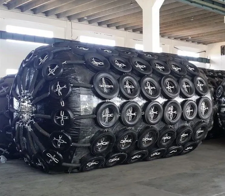 Fenders en caoutchouc pneumatique dans la marine