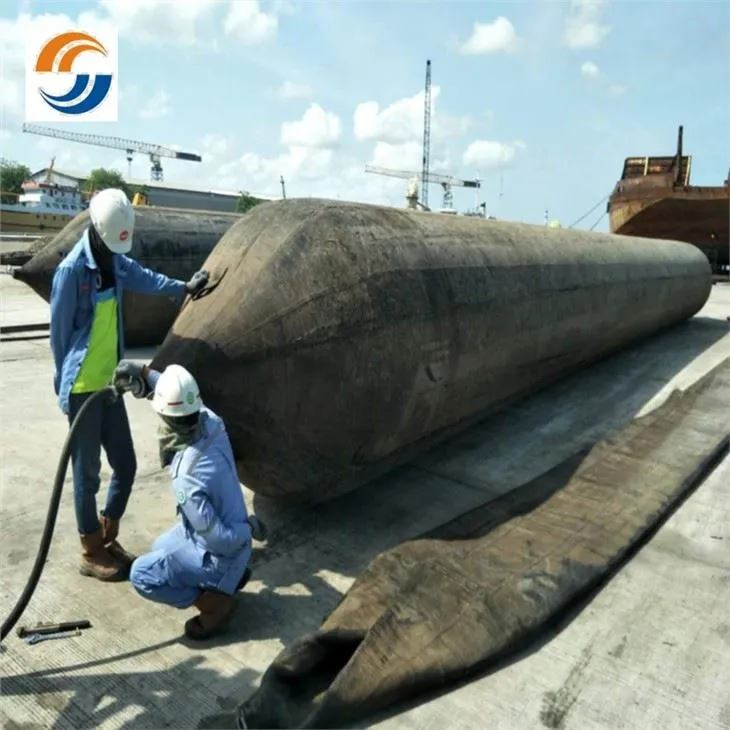 Coussin gonflable de lancement de navire dans le chantier naval